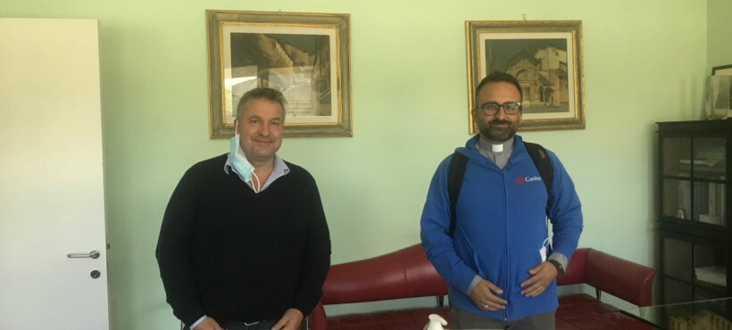 Farma Service Centro Italia dona 1000 mascherine alla Caritas di Perugia-Città della Pieve Farma Service Centro Italia dona 1000 mascherine alla Caritas di Perugia-Città della Pieve